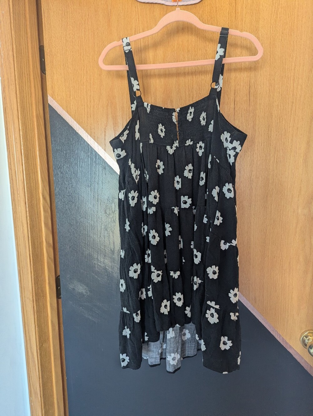 🤎Torrid Black Dress with White Floral Detail 1X - Picture 7 of 7
